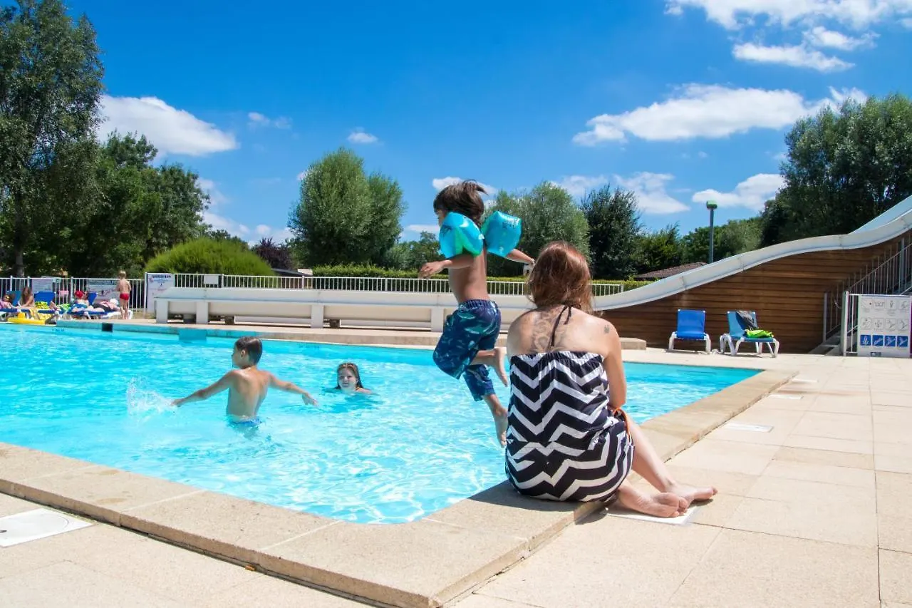 Camping Les Portes Du Beaujolais Anse Prázdninový areál